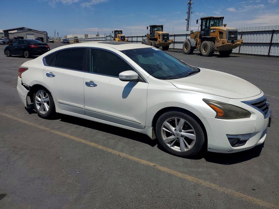 2014 Nissan Altima მანქანა იყიდება აუქციონზე, vin: 1N4AL3AP5EC202496, აუქციონის ნომერი: 61801256