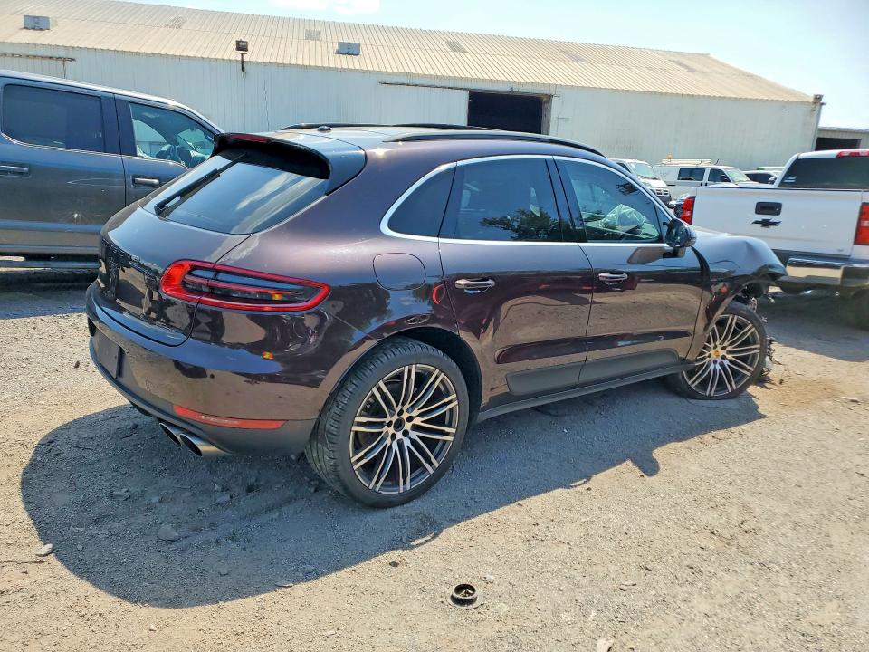 60929156 :رقم المزاد ، WP1AB2A57JLB34944 vin ، 2018 Porsche Macan مزاد بيع