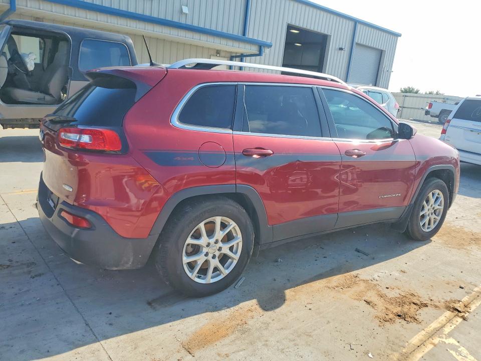 2017 Jeep Cherokee მანქანა იყიდება აუქციონზე, vin: 1C4PJMCS8HW588383, აუქციონის ნომერი: 61193486