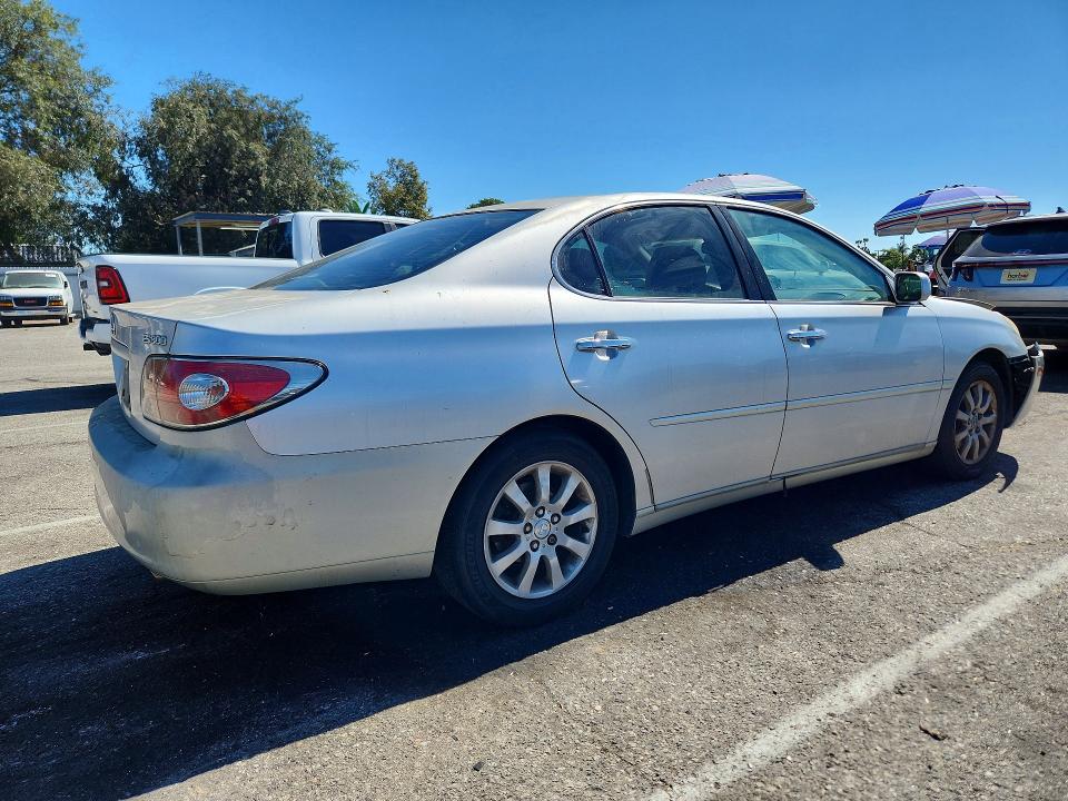 62630666 :رقم المزاد ، JTHBF30G130119930 vin ، 2003 Lexus Es 300 مزاد بيع