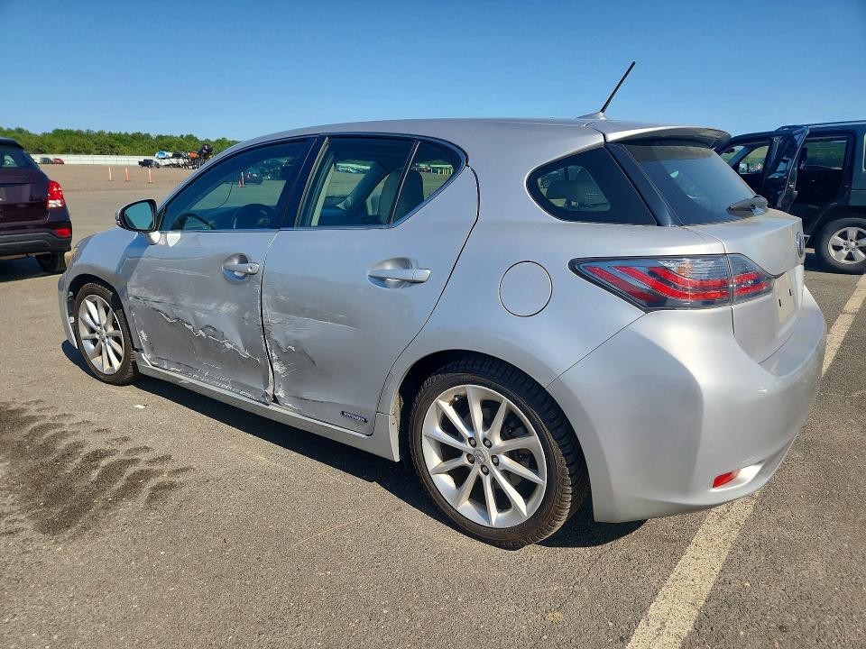 62163226 :رقم المزاد ، JTHKD5BH6B2020465 vin ، 2011 Lexus Ct مزاد بيع