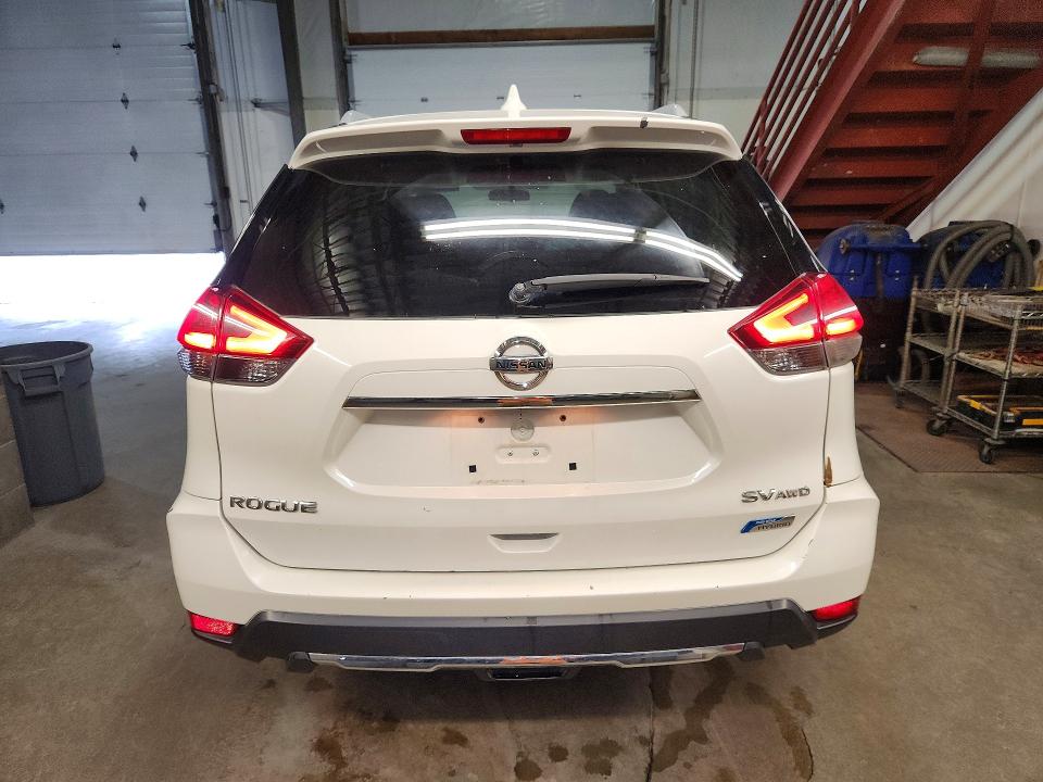 60645006 :رقم المزاد ، 5N1ET2MV3HC803065 vin ، 2017 Nissan Rogue Hybrid مزاد بيع