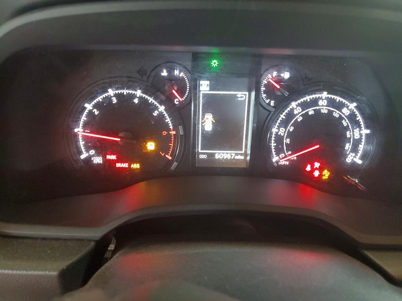 63417796 :رقم المزاد ، JTEMU5JR2M5933001 vin ، 2021 Toyota 4runner مزاد بيع