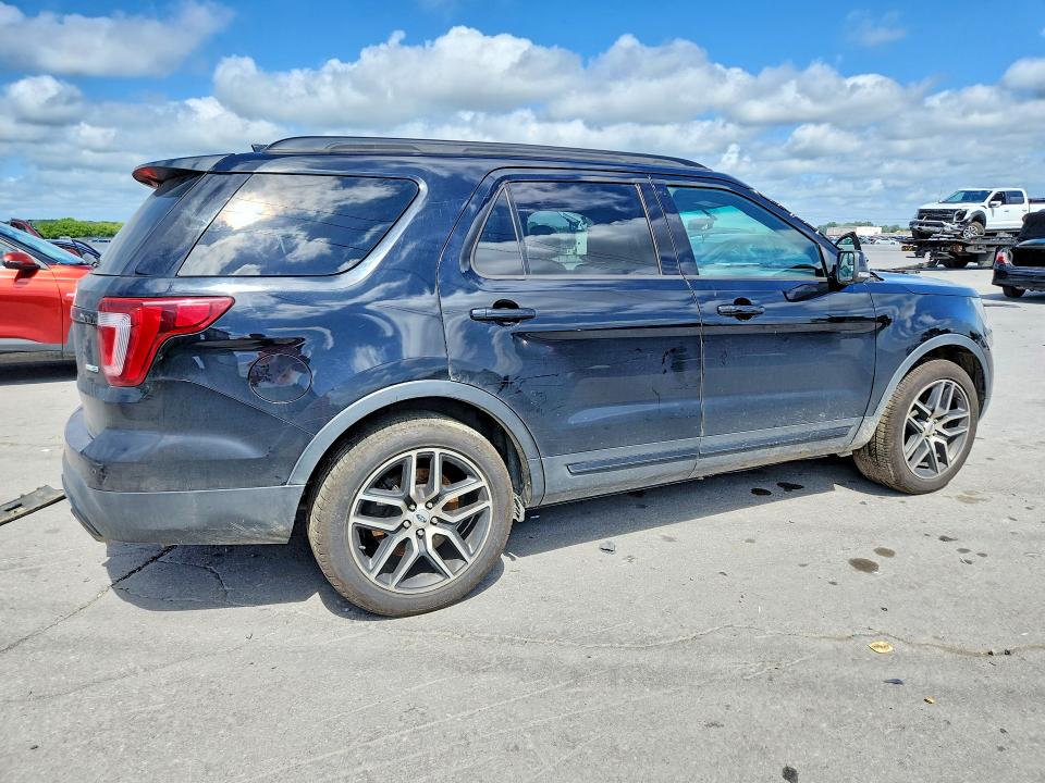 Auction sale of the 2017 Ford Explorer, vin: 1FM5K8GT3HGB21764, lot number: 61896536