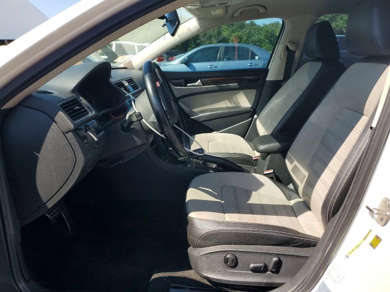 2015 Volkswagen Passat მანქანა იყიდება აუქციონზე, vin: 1VWBT7A34FC031628, აუქციონის ნომერი: 61017306