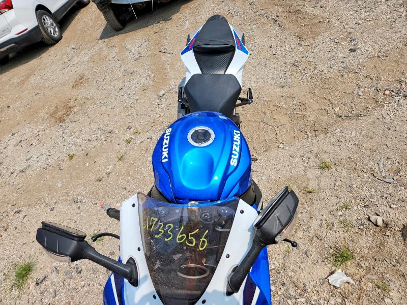 61733656 :رقم المزاد ، JS1GN7FA8S7101820 vin ، 2025 Suzuki Gsx-r600 مزاد بيع