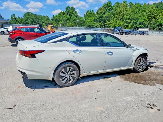 61228676 :رقم المزاد ، 1N4BL4BV9NN406813 vin ، 2022 Nissan Altima مزاد بيع