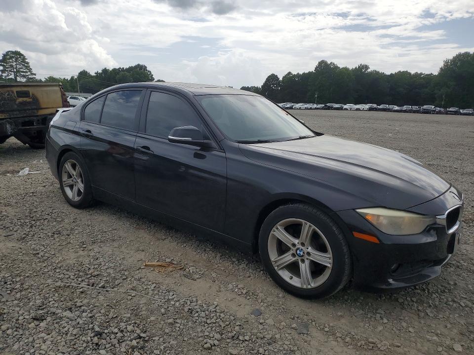 61333436 :رقم المزاد ، WBA3B1C5XEP679128 vin ، 2014 Bmw 320 مزاد بيع