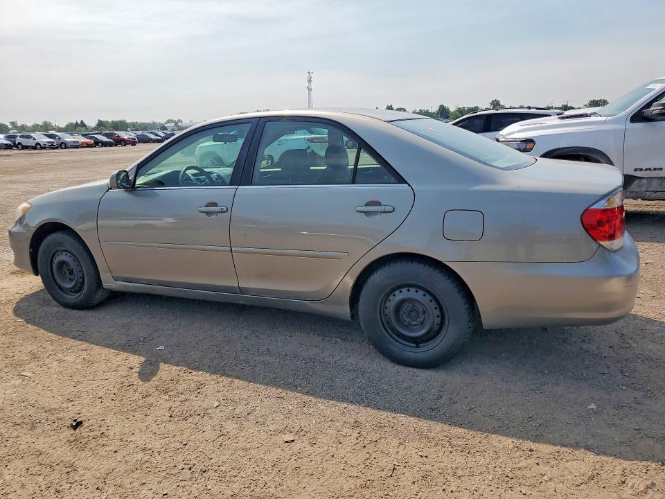 61178406 :رقم المزاد ، 4T1BE32K95U553042 vin ، 2005 Toyota Camry مزاد بيع