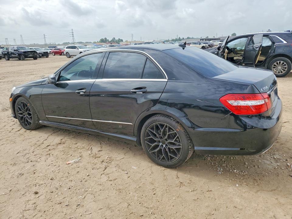 61137436 :رقم المزاد ، WDDHF8HB7AA085801 vin ، 2010 Mercedes-benz E مزاد بيع