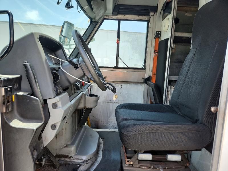 60488486 :رقم المزاد ، JALB4T176D7W00172 vin ، 2013 Isuzu Npr مزاد بيع