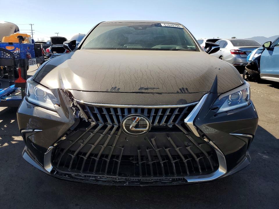 2024 Lexus Es 300h მანქანა იყიდება აუქციონზე, vin: 58ADA1C16RU039050, აუქციონის ნომერი: 61049706