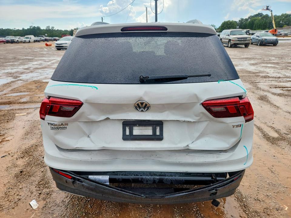 2018 Volkswagen Tiguan მანქანა იყიდება აუქციონზე, vin: 3VV1B7AX7JM033774, აუქციონის ნომერი: 85635375