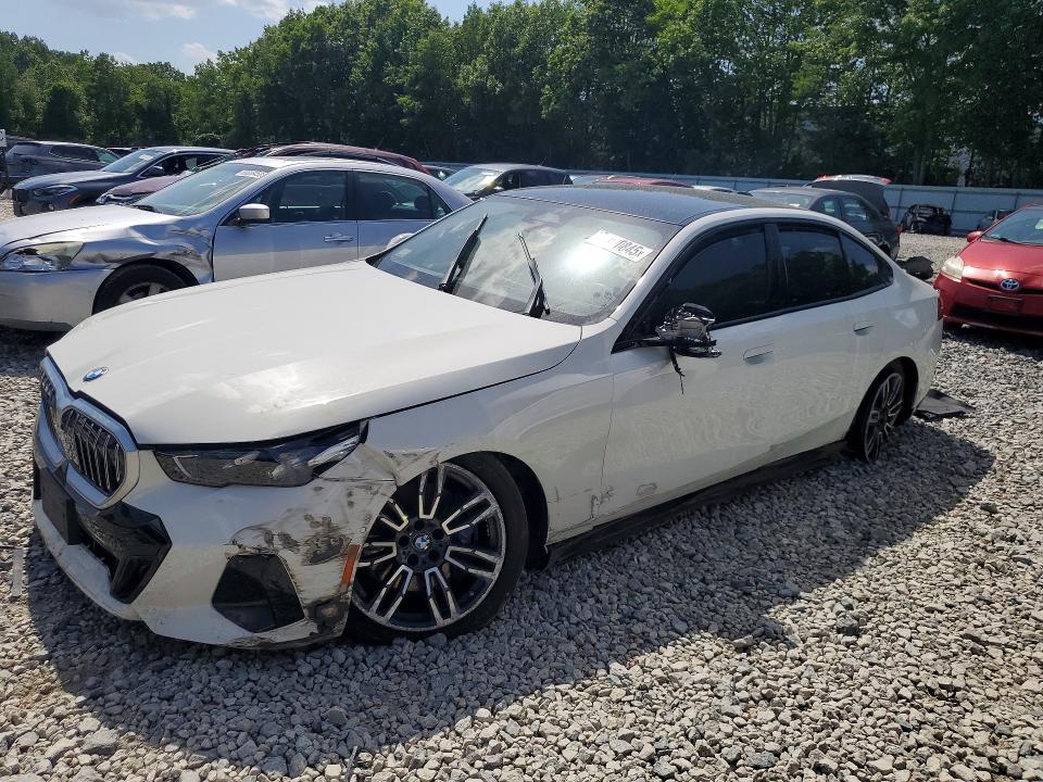 2024 Bmw 530 მანქანა იყიდება აუქციონზე, vin: WBA53FJ01RCP95115, აუქციონის ნომერი: 85970845