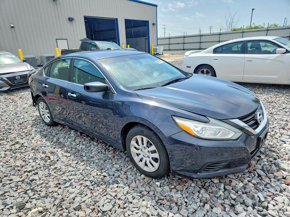Продажа на аукционе авто 2018 Nissan Altima, vin: 1N4AL3AP9JC164071, номер лота: 85967455