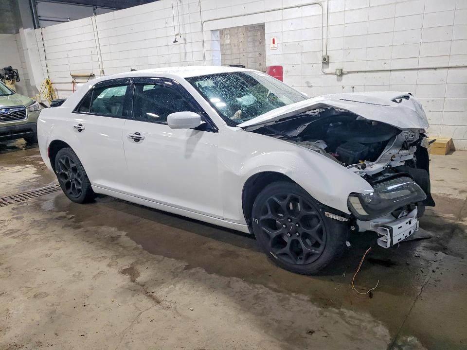 63074356 :رقم المزاد ، 2C3CCAGG5LH151028 vin ، 2020 Chrysler 300 مزاد بيع