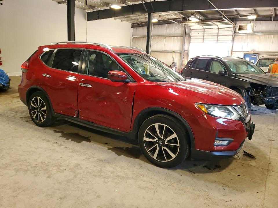 60854976 :رقم المزاد ، JN8AT2MT4HW384289 vin ، 2017 Nissan Rogue مزاد بيع