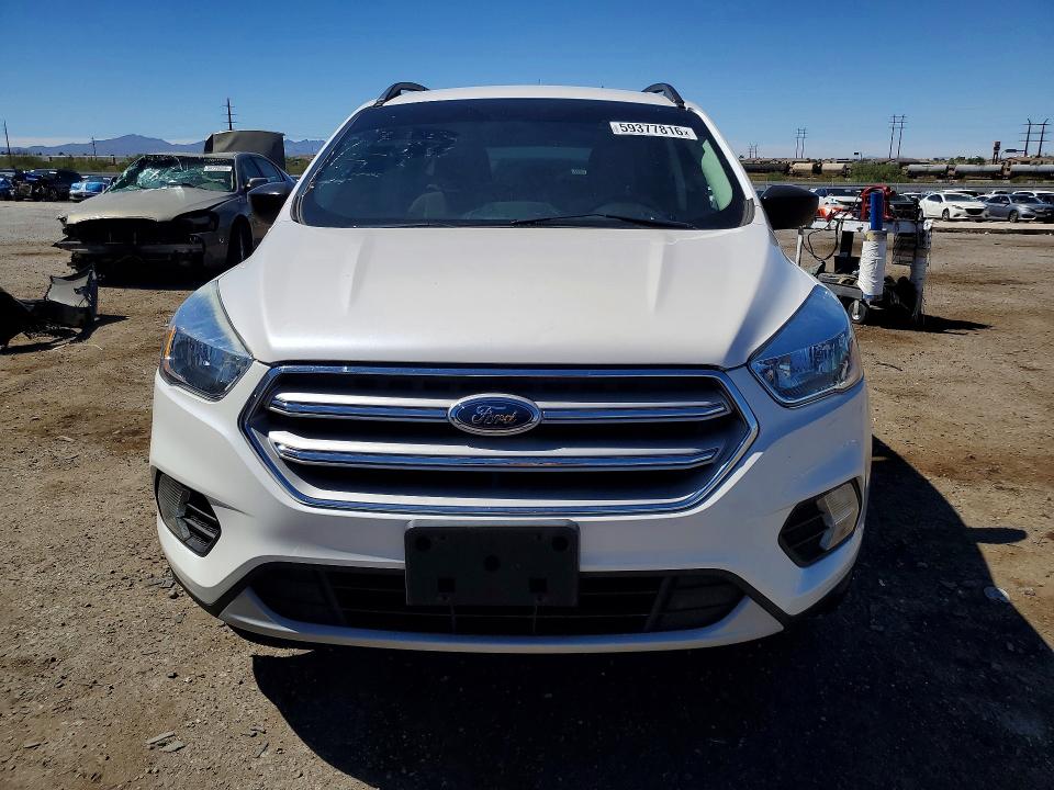 Продаж на аукціоні авто 2018 Ford Escape, vin: 1FMCU0GD2JUC19140, номер лоту: 59377816