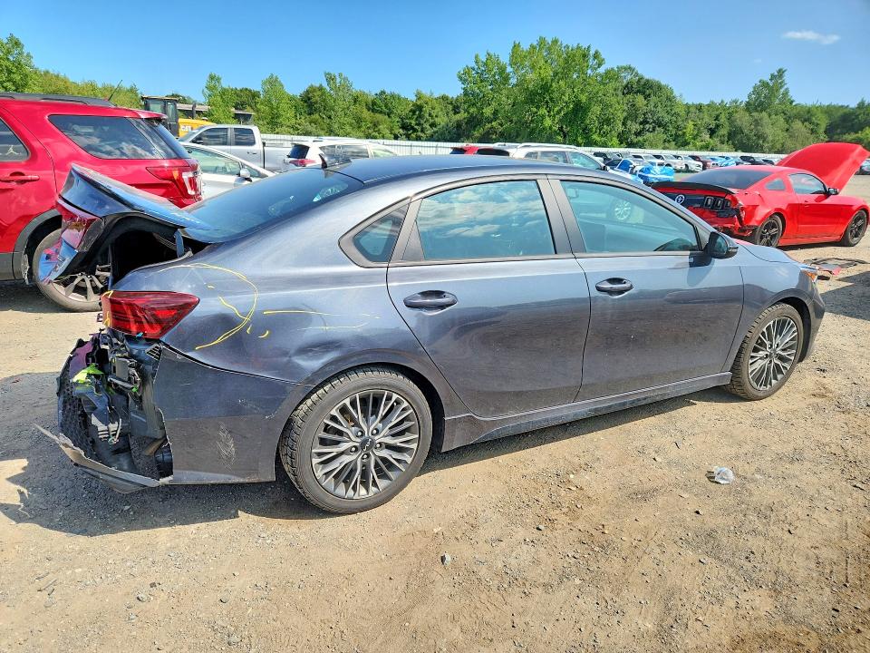 62673076 :رقم المزاد ، 3KPF54AD2PE647540 vin ، 2023 Kia Forte مزاد بيع