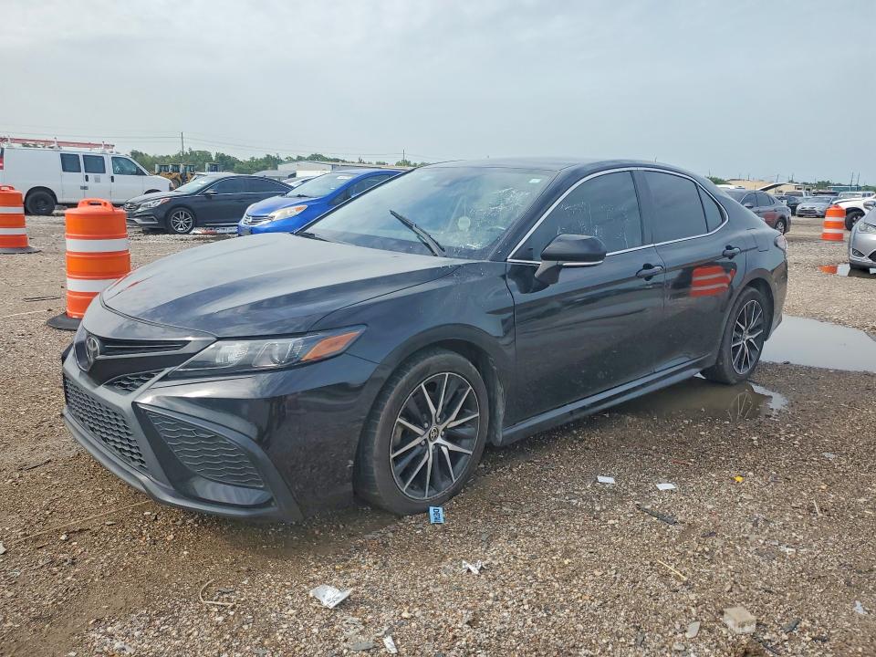 Продаж на аукціоні авто 2022 Toyota Camry, vin: 4T1G11AKXNU618651, номер лоту: 61279656