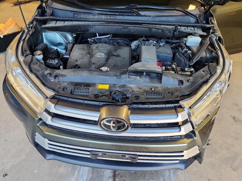 2019 Toyota Highlander მანქანა იყიდება აუქციონზე, vin: 5TDBZRFH6KS991849, აუქციონის ნომერი: 60254886