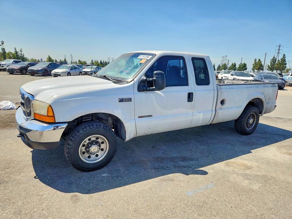 61191396 :رقم المزاد ، 3FTNX20F7YMA52090 vin ، 2000 Ford F250 مزاد بيع