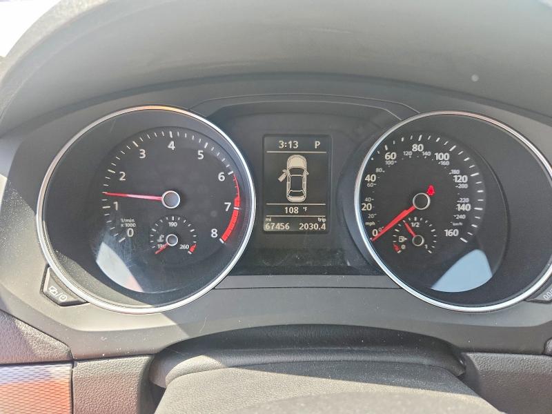 61283486 :رقم المزاد ، 3VWDB7AJ1JM231867 vin ، 2018 Volkswagen Jetta مزاد بيع