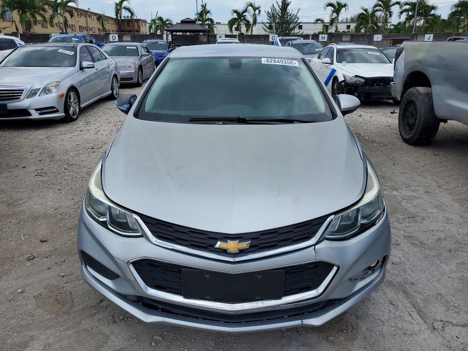 2017 Chevrolet Cruze მანქანა იყიდება აუქციონზე, vin: 1G1BC5SMXH7258227, აუქციონის ნომერი: 62849356