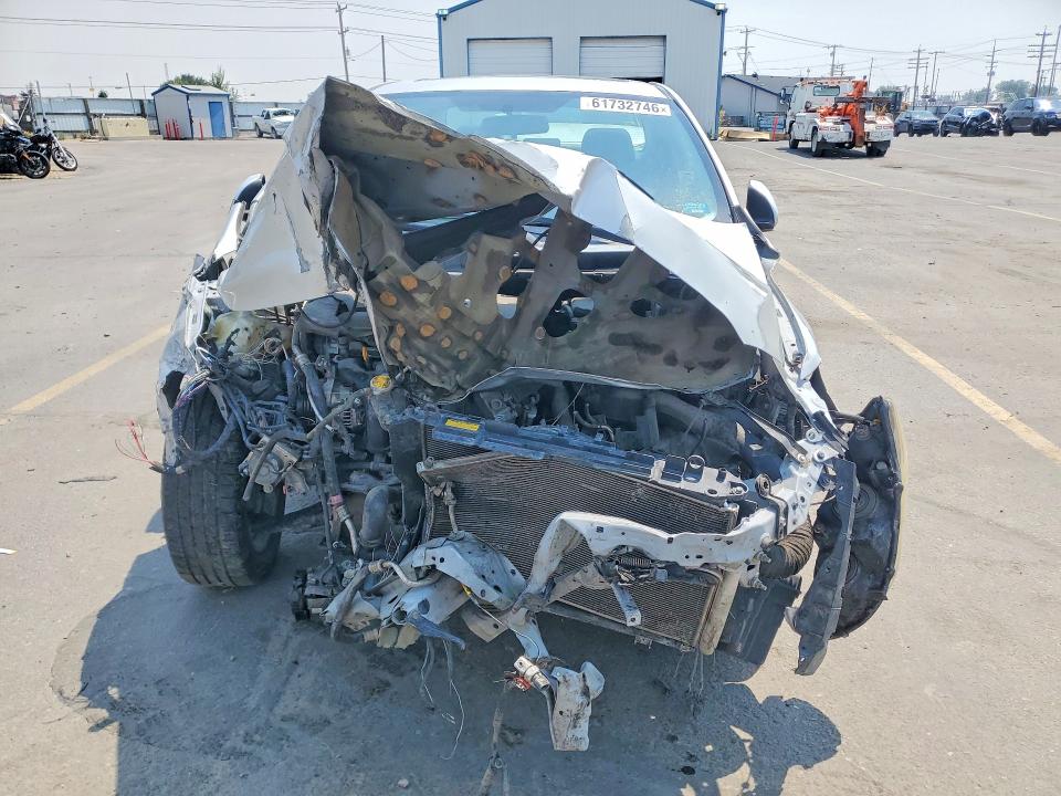 61732746 :رقم المزاد ، 2T1BU4EE6BC734997 vin ، 2011 Toyota Corolla مزاد بيع