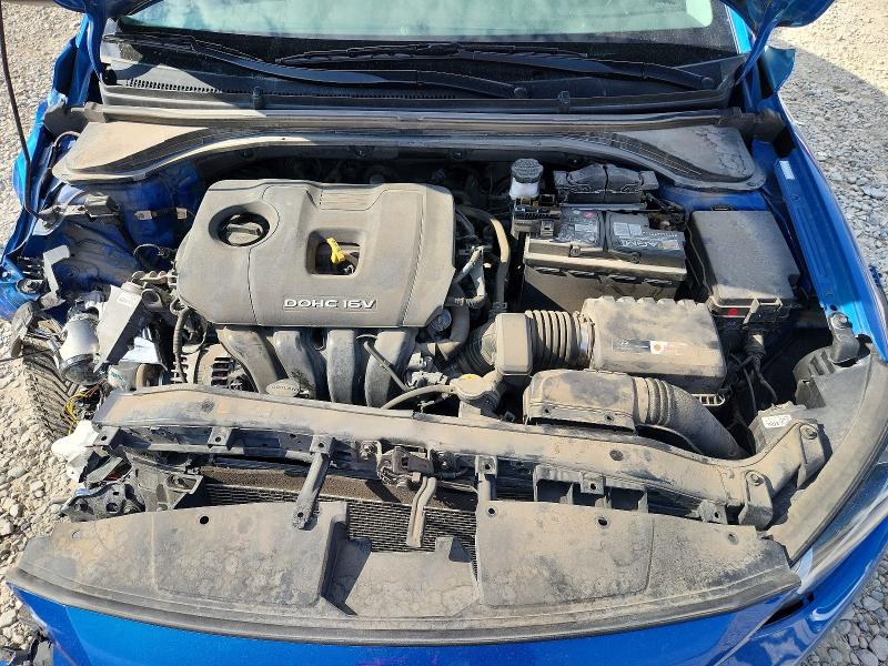 2017 Hyundai Elantra მანქანა იყიდება აუქციონზე, vin: KMHD84LFXHU401721, აუქციონის ნომერი: 61441696