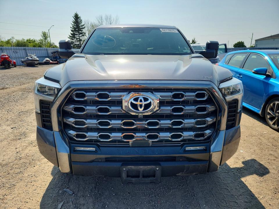2023 Toyota Tundra Platinum მანქანა იყიდება აუქციონზე, vin: 5TFNC5DB8PX027650, აუქციონის ნომერი: 62778676