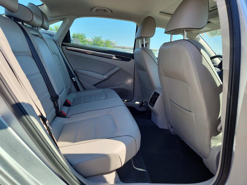 62112946 :رقم المزاد ، 1VWBA7A34JC008204 vin ، 2018 Volkswagen Passat مزاد بيع