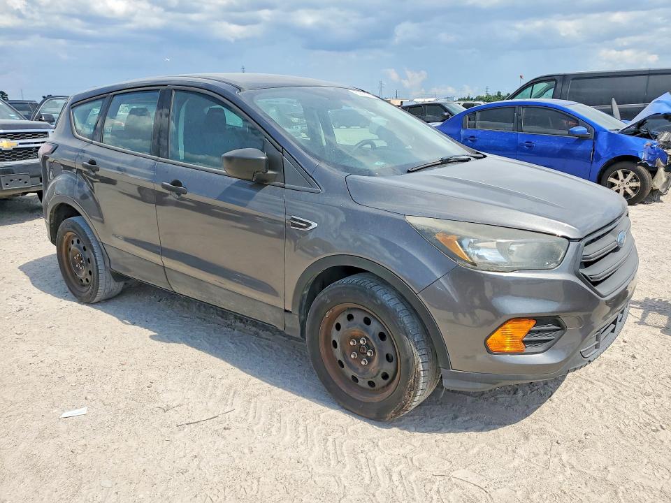 2018 Ford Escape მანქანა იყიდება აუქციონზე, vin: 1FMCU0F71JUA30426, აუქციონის ნომერი: 59995296