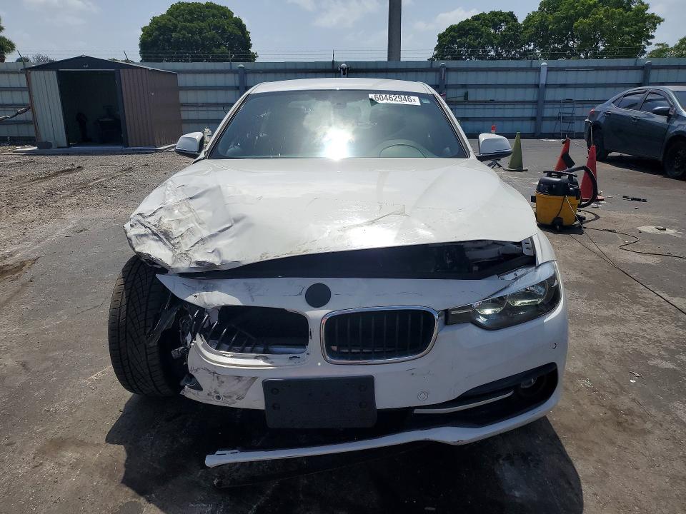 2017 Bmw 330 მანქანა იყიდება აუქციონზე, vin: WBA8B9C37HK885981, აუქციონის ნომერი: 60462946