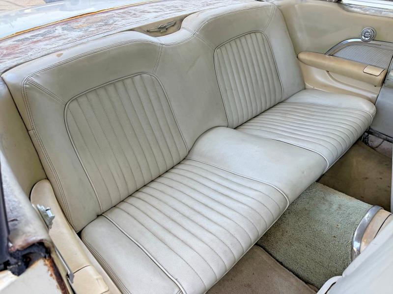 1961 Ford T-bird მანქანა იყიდება აუქციონზე, vin: 1Y71Z139615, აუქციონის ნომერი: 60524036