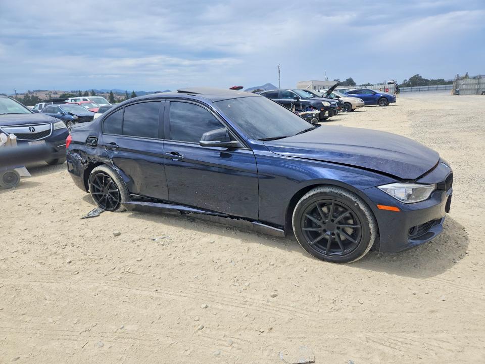 2013 Bmw 328 მანქანა იყიდება აუქციონზე, vin: WBA3A5C52DJ461700, აუქციონის ნომერი: 61011766
