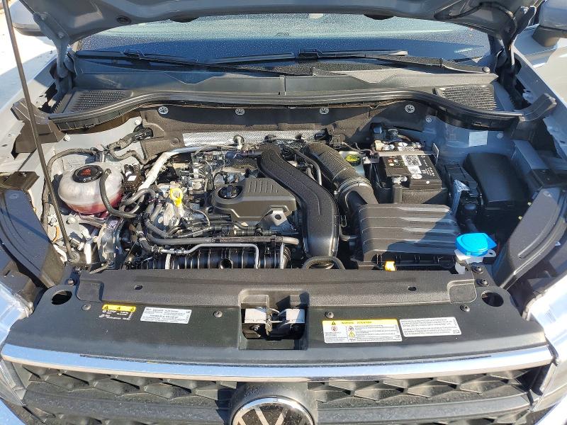 61537556 :رقم المزاد ، 3VVYX7B2XNM090737 vin ، 2022 Volkswagen Taos مزاد بيع