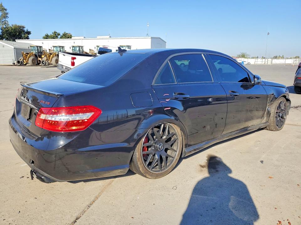 63508076 :رقم المزاد ، WDDHF7HBXBA344356 vin ، 2011 Mercedes-benz E مزاد بيع