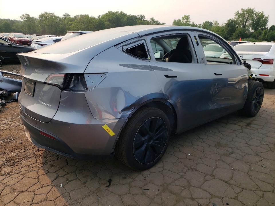 2024 Tesla Model Y მანქანა იყიდება აუქციონზე, vin: 7SAYGAEE3RF194761, აუქციონის ნომერი: 61022096