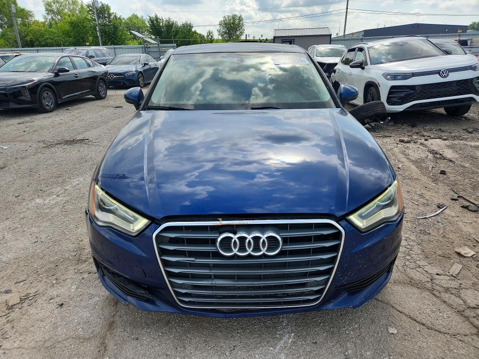 2015 Audi A3 მანქანა იყიდება აუქციონზე, vin: WAUCJGFFXF1038673, აუქციონის ნომერი: 59669216