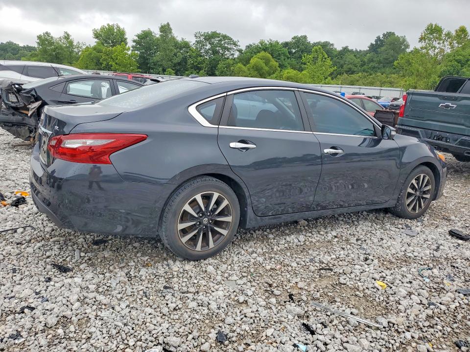 Продажа на аукционе авто 2018 Nissan Altima, vin: 1N4AL3AP9JC232174, номер лота: 60667566