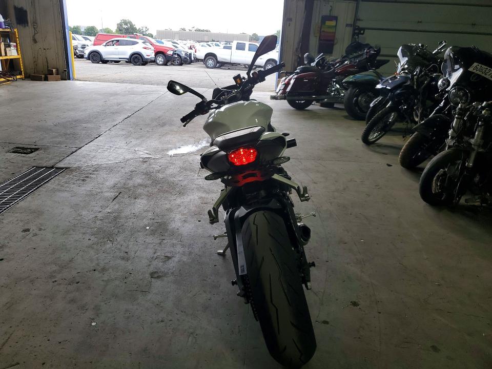 Продаж на аукціоні авто 2018 Triumph Motorcycle Street Triple, vin: SMTA414D3JT834907, номер лоту: 62813506