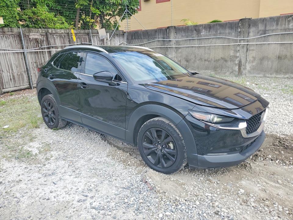 63701216 :رقم المزاد ، 3MVDMBDY9NM409019 vin ، 2022 Mazda Cx-30 مزاد بيع