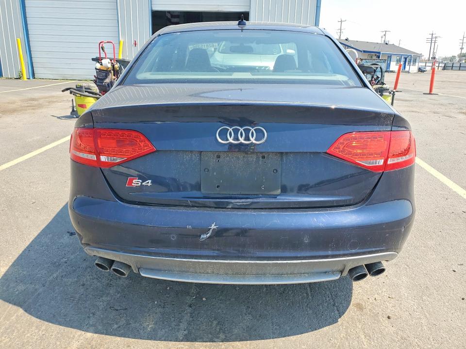 2010 Audi S4 მანქანა იყიდება აუქციონზე, vin: WAUBGAFLXAA072442, აუქციონის ნომერი: 62815396