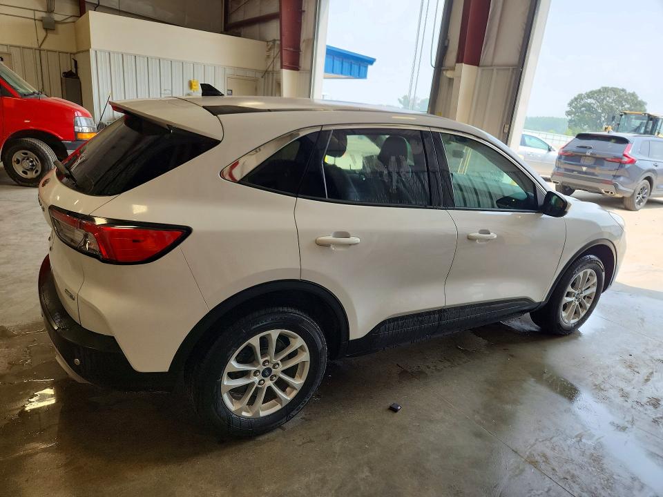 Продажа на аукционе авто 2020 Ford Escape, vin: 1FMCU9G66LUA09214, номер лота: 61022746