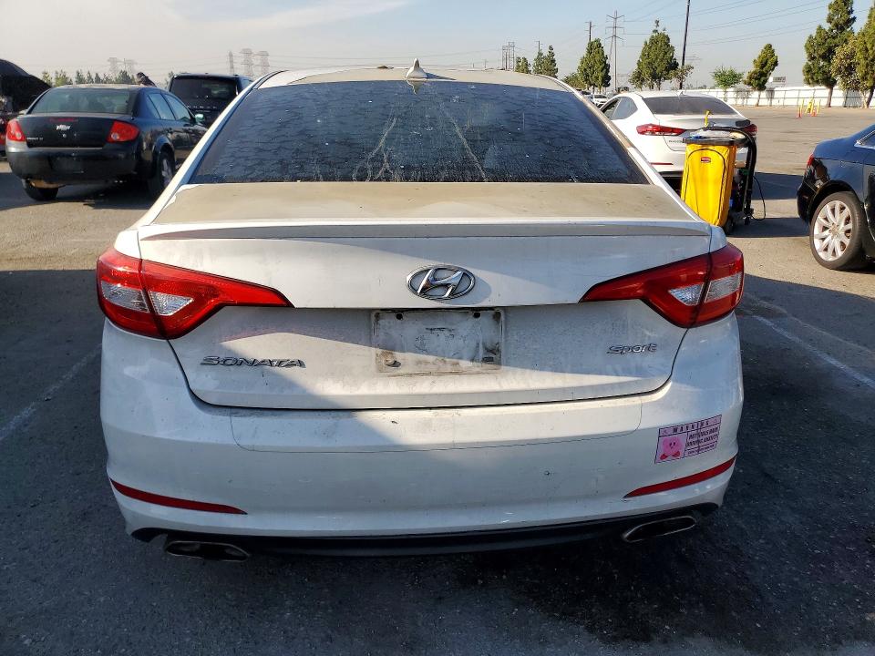 2015 Hyundai Sonata მანქანა იყიდება აუქციონზე, vin: 5NPE34AF6FH097739, აუქციონის ნომერი: 62617716
