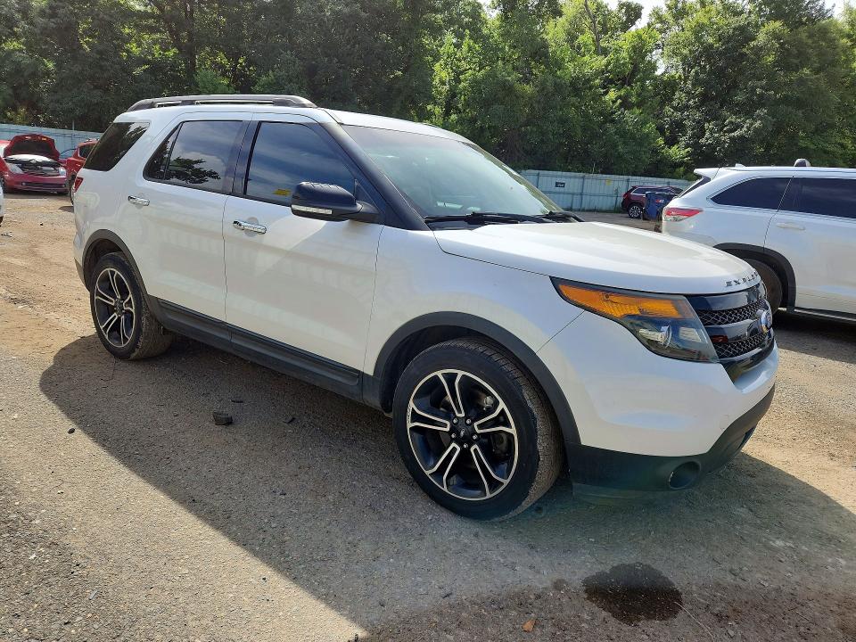 61135296 :رقم المزاد ، 1FM5K8GT5DGC29457 vin ، 2013 Ford Explorer مزاد بيع