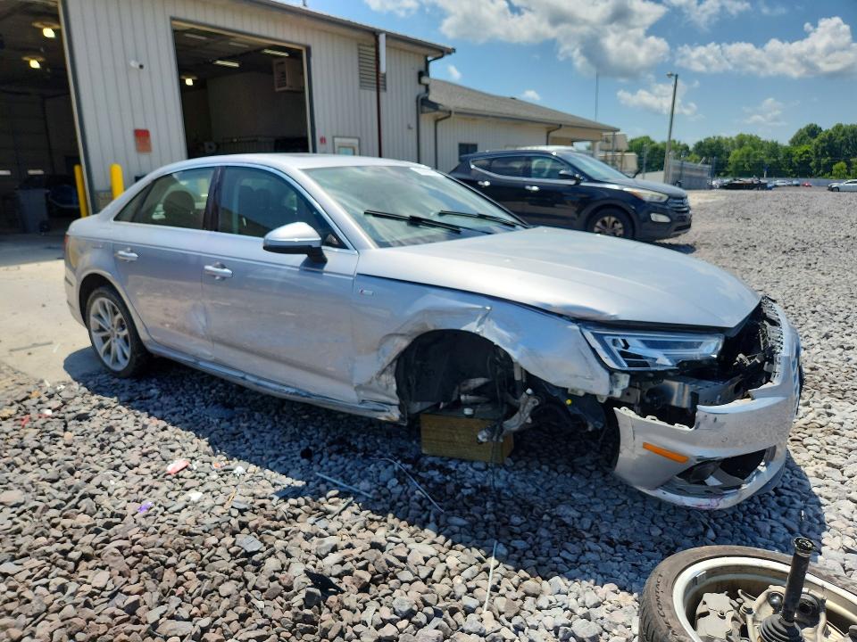 59295836 :رقم المزاد ، WAUENAF49KA028154 vin ، 2019 Audi A4 مزاد بيع