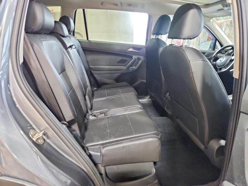 Продаж на аукціоні авто 2018 Volkswagen Tiguan, vin: 3VV2B7AX5JM048794, номер лоту: 59620576