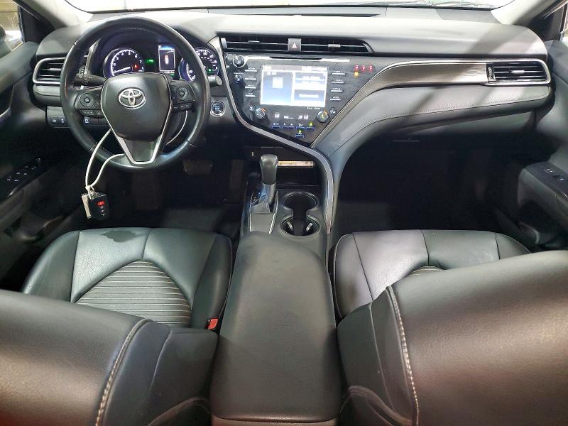 61229676 :رقم المزاد ، 4T1B11HK3KU694613 vin ، 2019 Toyota Camry مزاد بيع